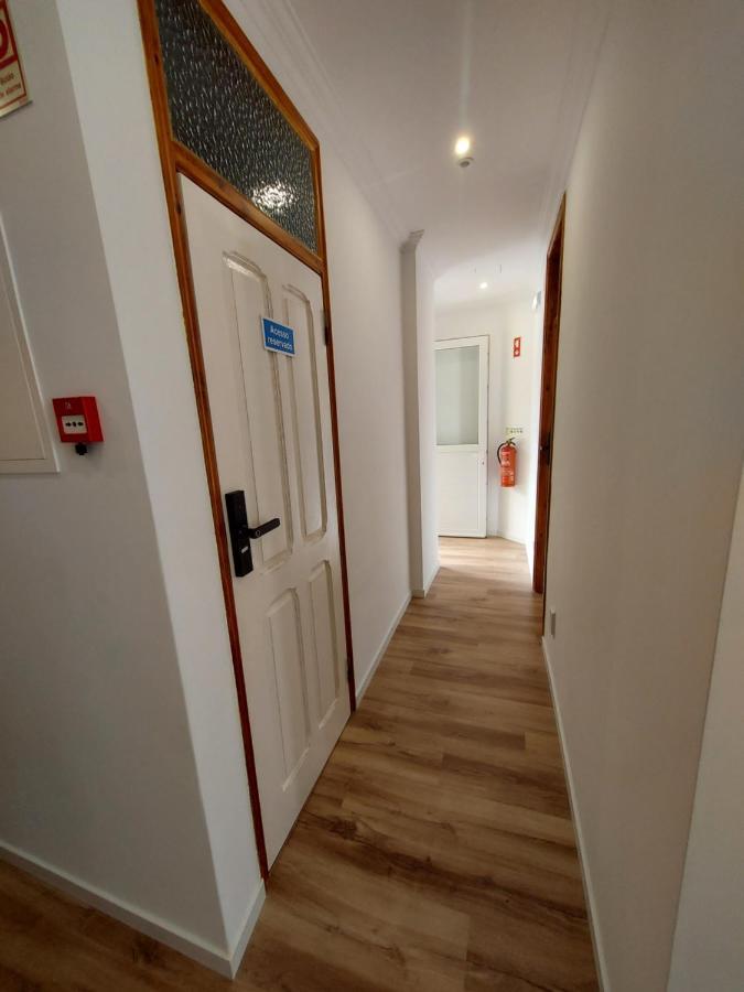 Wolley - Peniche Guesthouse Esterno foto