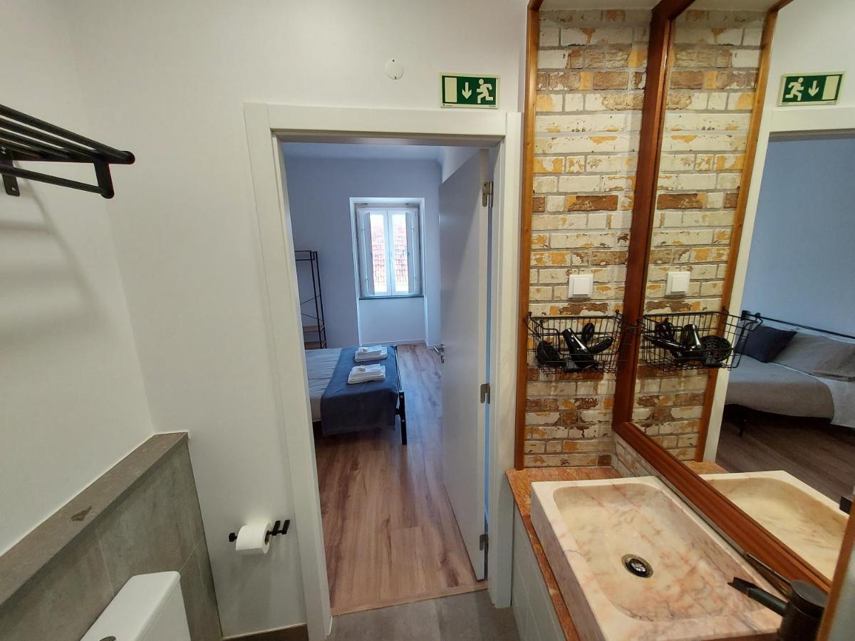 Wolley - Peniche Guesthouse Esterno foto