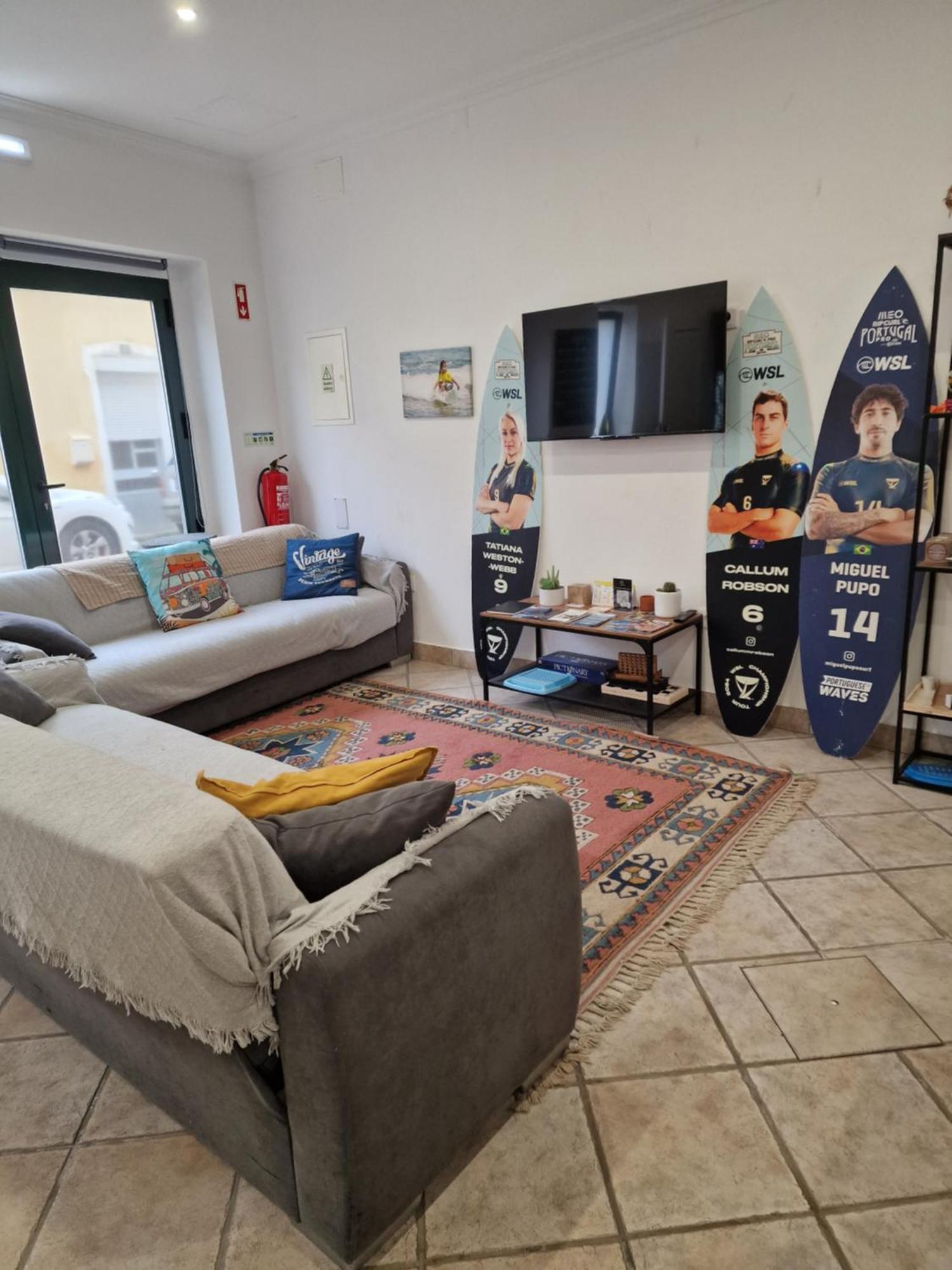 Wolley - Peniche Guesthouse Esterno foto