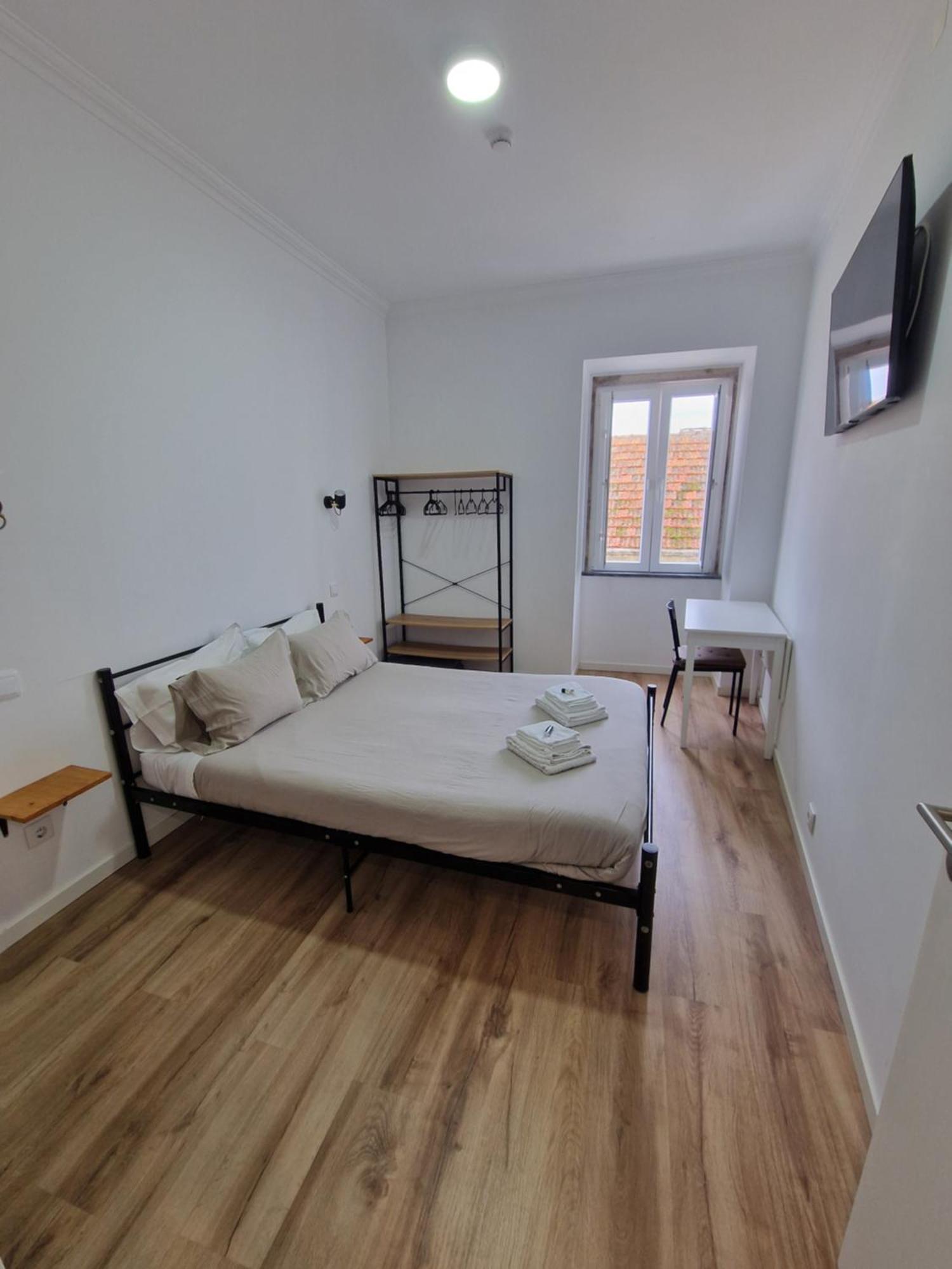 Wolley - Peniche Guesthouse Esterno foto